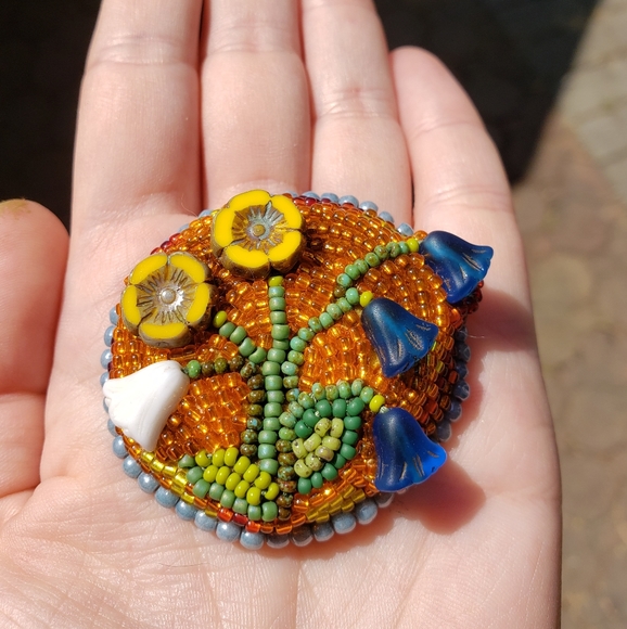 Made By Me Beaded Floral Hair Jewelry Clip - Picture 3 of 5